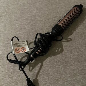 Terviiix Hair Styling Brush 1.25 inch in Black and Pink